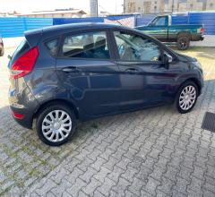 Auto - Ford fiesta 1.4 5p. bz.- gpl titanium