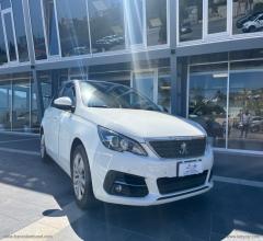 Auto - Peugeot 308 bluehdi 130 s&s eat8 active business