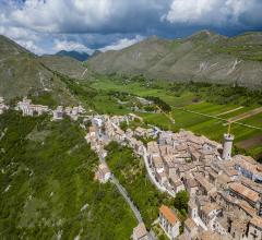 Appartamenti in Vendita - Appartamento in vendita a santo stefano di sessanio centro storico