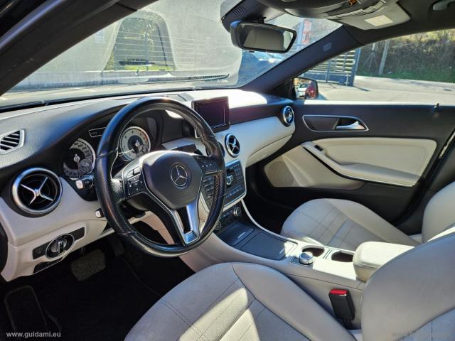 Auto - Mercedes-benz a 180 cdi blueefficiency aut. sport