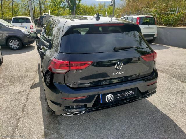 Auto - Volkswagen golf 1.5 tsi evo act r-line