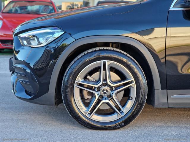 Auto - Mercedes-benz gla 200 d automatic premium