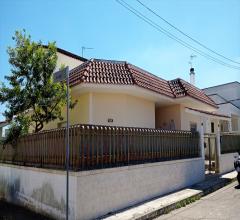 Casa indipendente in vendita a monteroni di lecce semicentrale