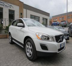 Auto - Volvo xc60 d4 awd geartronic momentum