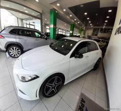 Auto - Mercedes-benz a 200 d automatic premium