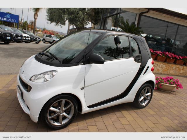 Auto - Smart fortwo 1000 52 kw mhd coupÃ© pulse