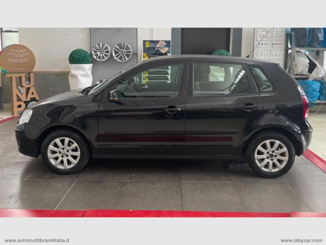 Auto - Volkswagen polo 1.4 16v 75cv 5p. sportline