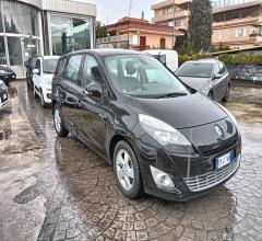 Auto - Renault scÃ©nic 1.5 dci 110 cv s&s live