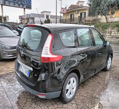 Auto - Renault scÃ©nic 1.5 dci 110 cv s&s live