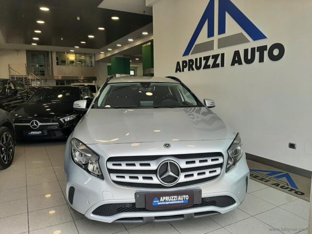 Auto - Mercedes-benz gla 200 d automatic business