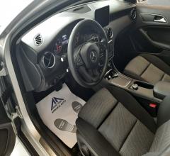 Auto - Mercedes-benz gla 200 d automatic business