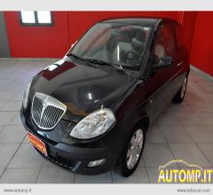 Auto - Lancia ypsilon 1.3 mjt 16v