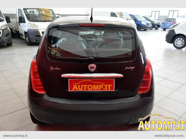 Auto - Lancia ypsilon 1.3 mjt 16v