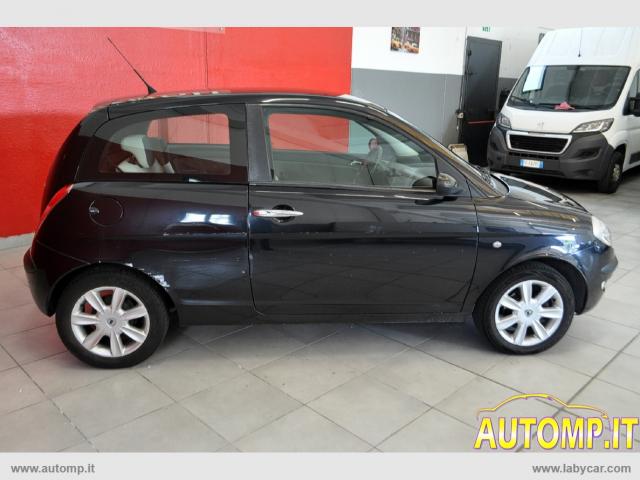 Auto - Lancia ypsilon 1.3 mjt 16v