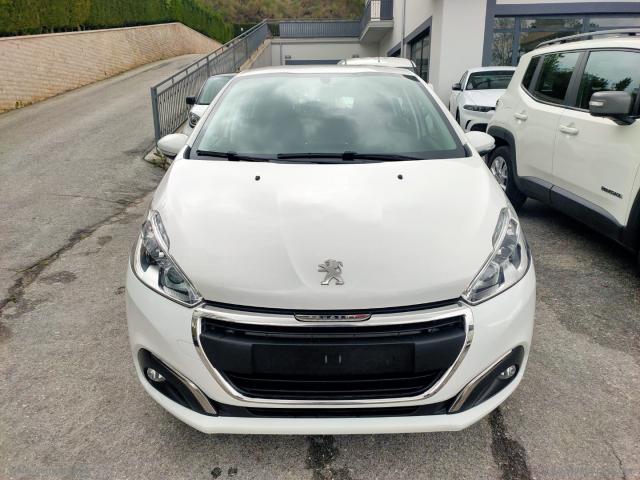 Auto - Peugeot 208 puretech 82 5p. active