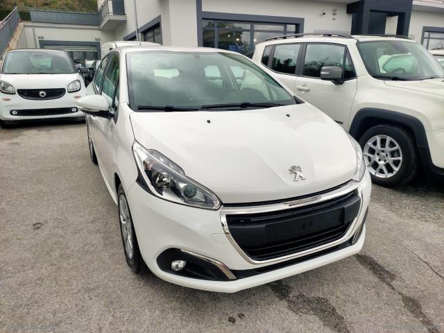 Auto - Peugeot 208 puretech 82 5p. active