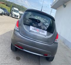 Auto - Lancia ypsilon 1.2 69 cv 5p. gpl ecochic gold