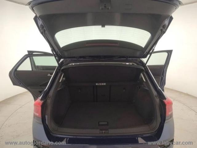 Auto - Volkswagen t-roc 1.0 tsi 115cv style bmt