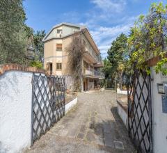 Appartamenti in Vendita - Villa in vendita a tortoreto periferia