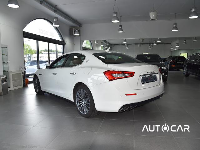 Auto - Maserati ghibli v6 diesel 275 cv gransport