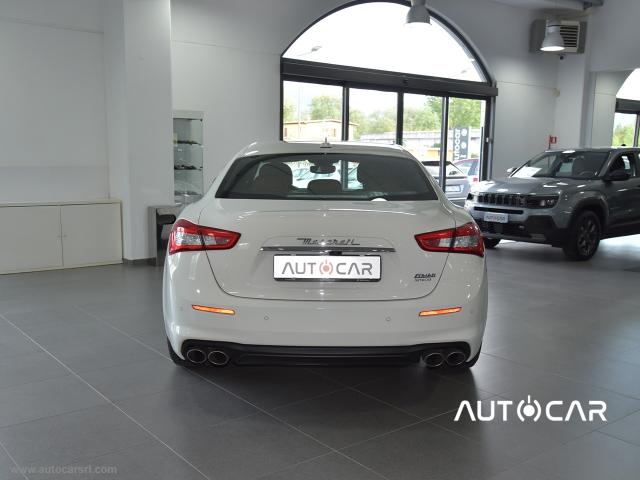 Auto - Maserati ghibli v6 diesel 275 cv gransport