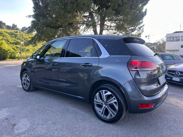 Auto - Citroen c4 picasso bluehdi 150 s&s eat6 intensive