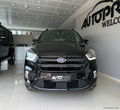 Ford kuga 2.0 tdci 150cv s&s 4wd pow. st-line