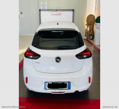 Auto - Opel corsa 1.5 d 100 cv edition