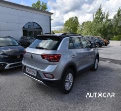 Auto - Volkswagen t-roc 1.5 tsi act dsg life