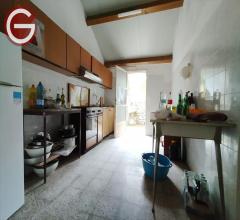 Appartamenti in Vendita - Casa indipendente in vendita a molochio periferia