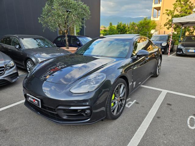 Auto - Porsche panamera 4s e-hybrid