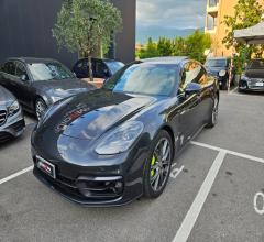 Auto - Porsche panamera 4s e-hybrid