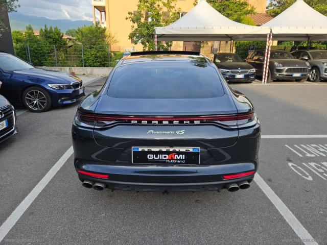 Auto - Porsche panamera 4s e-hybrid
