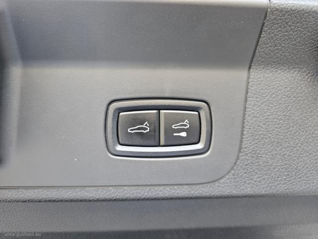 Auto - Porsche panamera 4s e-hybrid