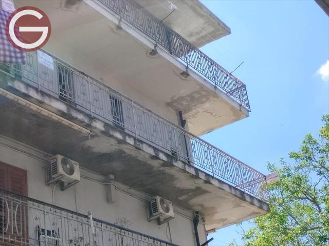 Appartamenti in Vendita - Appartamento in vendita a taurianova centrale