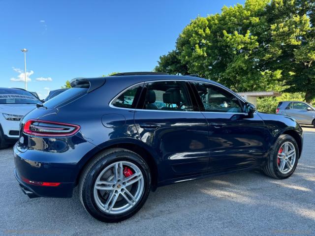 Auto - Porsche macan 3.6 turbo