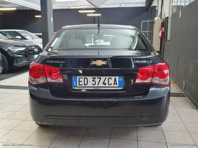 Auto - Chevrolet cruze 1.6 4p. ls
