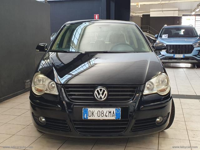 Auto - Volkswagen polo 1.4 16v 80cv 5p.