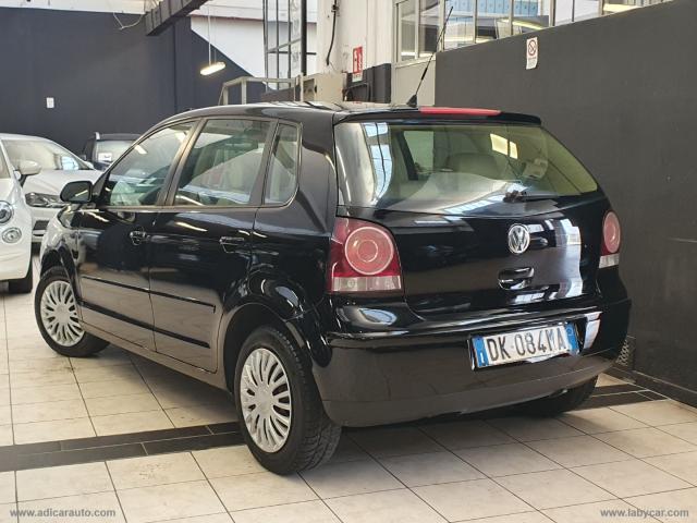Auto - Volkswagen polo 1.4 16v 80cv 5p.