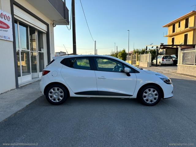 Auto - Renault clio 1.5 dci 8v 75 cv s&s 5p. wave