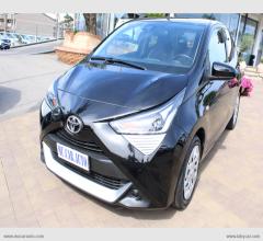 Auto - Toyota aygo connect 1.0 vvt-i 72 cv 5p. x-cool