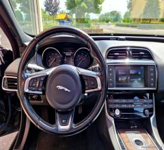 Auto - Jaguar xe 2.0 d 180 cv aut. r-sport