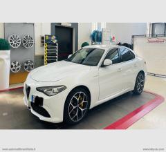 Auto - Alfa romeo giulia 2.0 turbo 280 cv at8 veloce q4