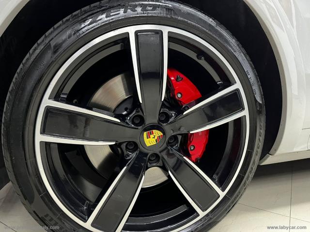 Auto - Porsche cayenne coupÃ¨ 4.0 gts
