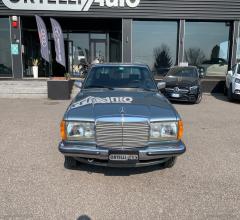Auto - Mercedes-benz 230 c automatica