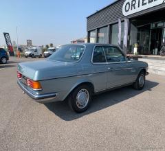 Auto - Mercedes-benz 230 c automatica