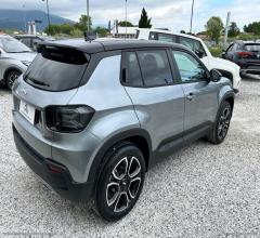 Auto - Jeep avenger 1.2 turbo summit