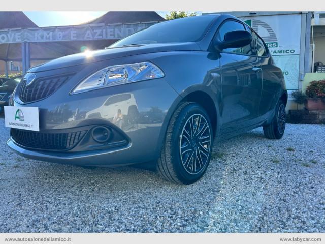 Auto - Lancia ypsilon 1.0 firefly 5p.s&s hyb. gold