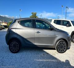 Auto - Lancia ypsilon 1.0 firefly 5p.s&s hyb. gold