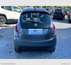 Auto - Lancia ypsilon 1.0 firefly 5p.s&s hyb. gold
